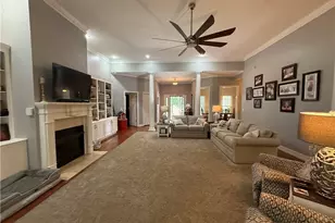 231 N Lakeshore Dr, Carrollton, GA 30117 - Photo 7