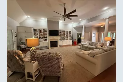 231 N Lakeshore Drive, Carrollton, GA 30117 - Photo 5