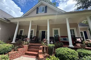 231 N Lakeshore Dr, Carrollton, GA 30117 - Photo 1