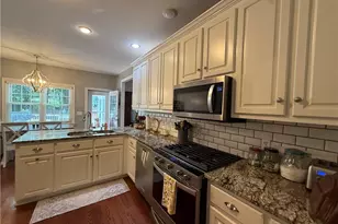 231 N Lakeshore Dr, Carrollton, GA 30117 - Photo 11