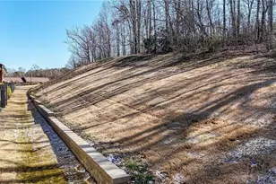 485 Mt Vernon Dr, Calhoun, GA 30701 - Photo 17