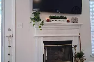 915 Charleston Ct, Gainesville, GA 30501 - Photo 7