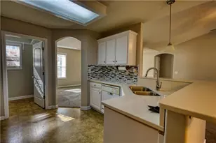 1127 Bradford Park Dr, Auburn, GA 30011 - Photo 9