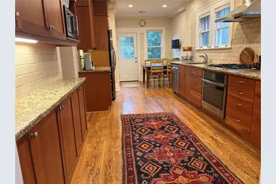 1067 Lanier Boulevard NE, Atlanta, GA 30306 - Photo 17