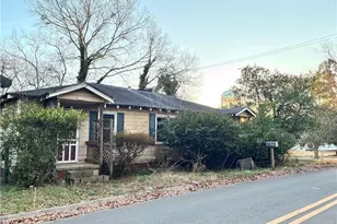 606 E Wall Street E, Griffin, GA 30223 - Photo 1