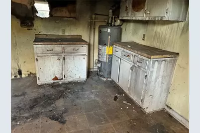 606 E Wall Street E, Griffin, GA 30223 - Photo 13