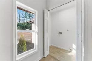 1715 Crestline Dr NE, Atlanta, GA 30345 - Photo 29