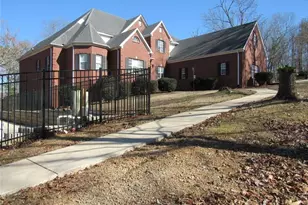 240 W Miles Rd, Carrollton, GA 30116 - Photo 7