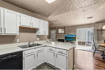 2636 Saint Charles Lane NW, Kennesaw, GA 30144 - Photo 17