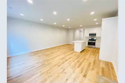 1095 North Village Drive, Decatur, GA 30032 - Photo 9