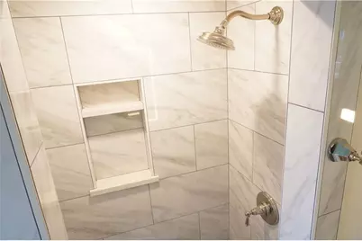 2544 Peachtree Road NW #6, Atlanta, GA 30305 - Photo 9