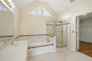 220 Ridge Bluff Ln, Suwanee, GA 30024 - Photo 21