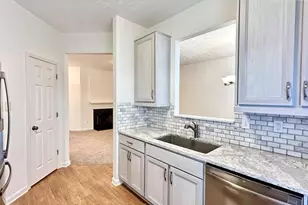 6243 Shoreview Cir, Flowery Branch, GA 30542 - Photo 11