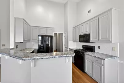 1932 Commons View Circle, Snellville, GA 30078 - Photo 11