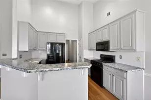 1932 Commons View Cir, Snellville, GA 30078 - Photo 11