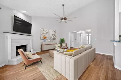 1932 Commons View Circle, Snellville, GA 30078 - Photo 9