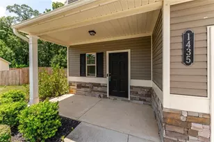 1435 Beckett Dr, Hampton, GA 30228 - Photo 3