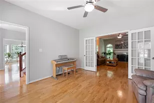 821 Soaring Dr NE, Marietta, GA 30062 - Photo 21