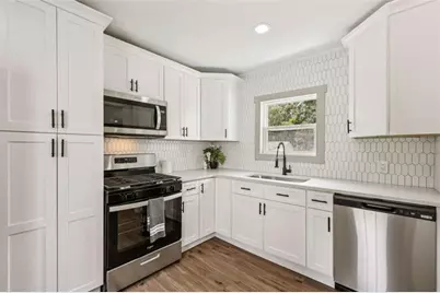 2242 Jernigan Drive SE, Atlanta, GA 30315 - Photo 9