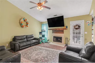 240 Grove Pointe Drive, Locust Grove, GA 30248 - Photo 5