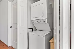 6105 Blue Stone Rd, Atlanta, GA 30328 - Photo 19