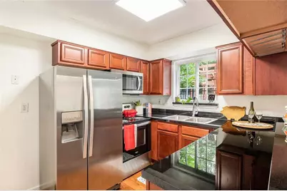 6940 Roswell Road #16B, Atlanta, GA 30328 - Photo 9