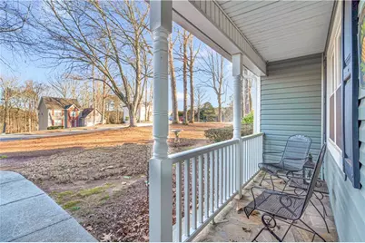 2340 Emerald Drive, Loganville, GA 30052 - Photo 11