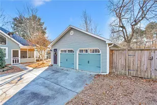 2340 Emerald Dr, Loganville, GA 30052 - Photo 7