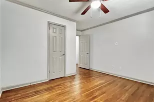 6910 Brandon Mill Rd, Atlanta, GA 30328 - Photo 9