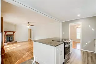 859 Candy Ln, Marietta, GA 30068 - Photo 13