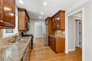 3675 Toxaway Ct, Atlanta, GA 30341 - Photo 15