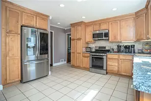 1627 Red Fox Run SW, Lilburn, GA 30047 - Photo 13