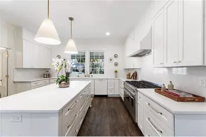 2914 Rockingham Drive, Atlanta, GA 30327 - Photo 21