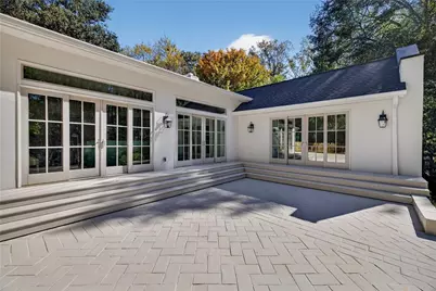 2914 Rockingham Drive, Atlanta, GA 30327 - Photo 61