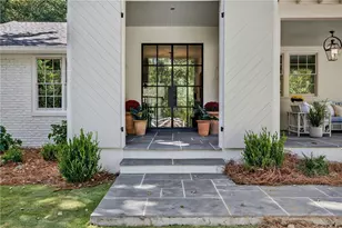 2914 Rockingham Dr, Atlanta, GA 30327 - Photo 3