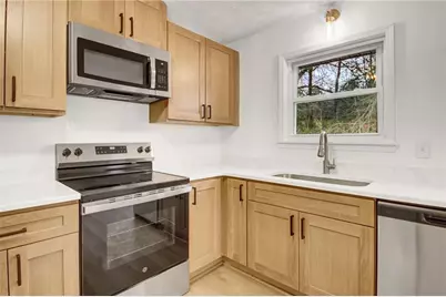 6470 Meadow Lark Drive, Riverdale, GA 30296 - Photo 7