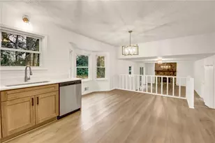 6470 Meadowlark Dr, Riverdale, GA 30296 - Photo 9