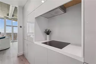 943 Peachtree St NE, Atlanta, GA 30309 - Photo 9