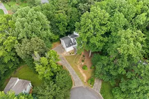 4528 Lashley Ct NE, Marietta, GA 30068 - Photo 3