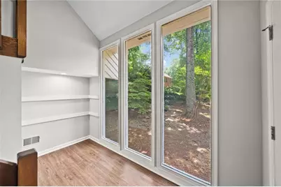 4528 Lashley Court NE, Marietta, GA 30068 - Photo 5