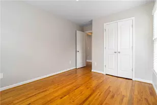 1529 Gilstrap Ln NW, Atlanta, GA 30318 - Photo 19