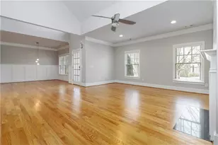 1529 Gilstrap Ln NW, Atlanta, GA 30318 - Photo 5