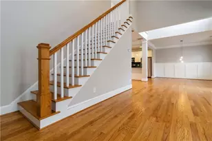 1529 Gilstrap Ln NW, Atlanta, GA 30318 - Photo 11