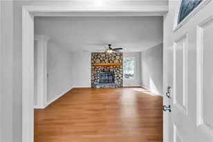 7515 Asbury Dr, Lithonia, GA 30058 - Photo 3