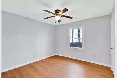 7515 Asbury Drive, Lithonia, GA 30058 - Photo 17