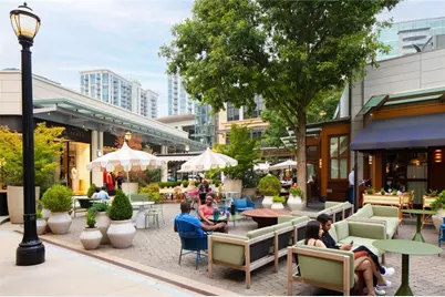 5662 Kingsport Drive, Atlanta, GA 30342 - Photo 17