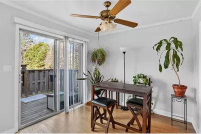 5662 Kingsport Drive, Atlanta, GA 30342 - Photo 7