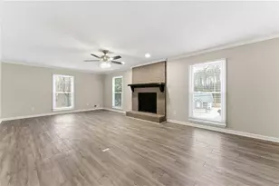 790 Pine Ridge Dr, Stone Mountain, GA 30087 - Photo 5