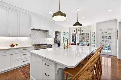 3642 Mayfair Road NE, Atlanta, GA 30342 - Photo 7