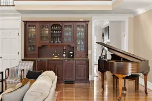 1735 Winterthur Close NW, Sandy Springs, GA 30328 - Photo 9